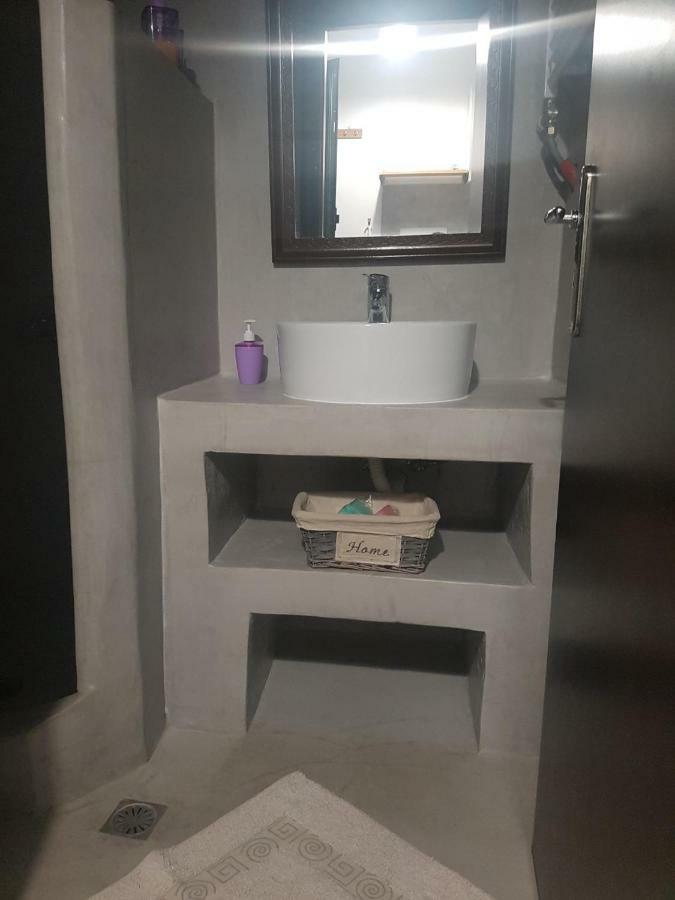 فيلا Elaia Country Living Galatás المظهر الخارجي الصورة